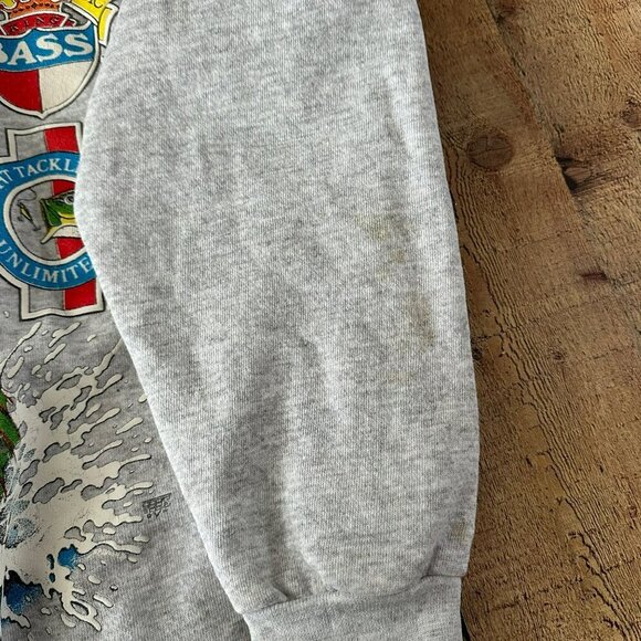 Vintage Mens Size XL Arkansas Bass Fishing Graphic Crewneck Sweatshirt in Gray - Picture 5 of 10